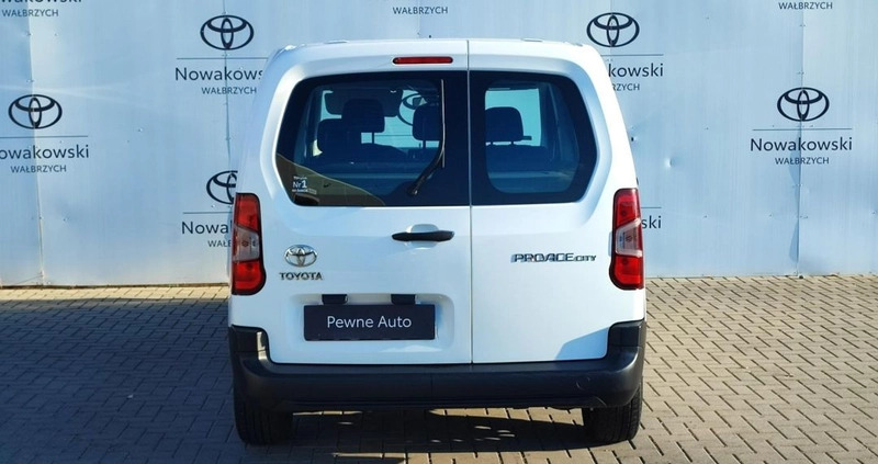 Toyota Proace City Verso cena 87900 przebieg: 39764, rok produkcji 2020 z Wałbrzych małe 254